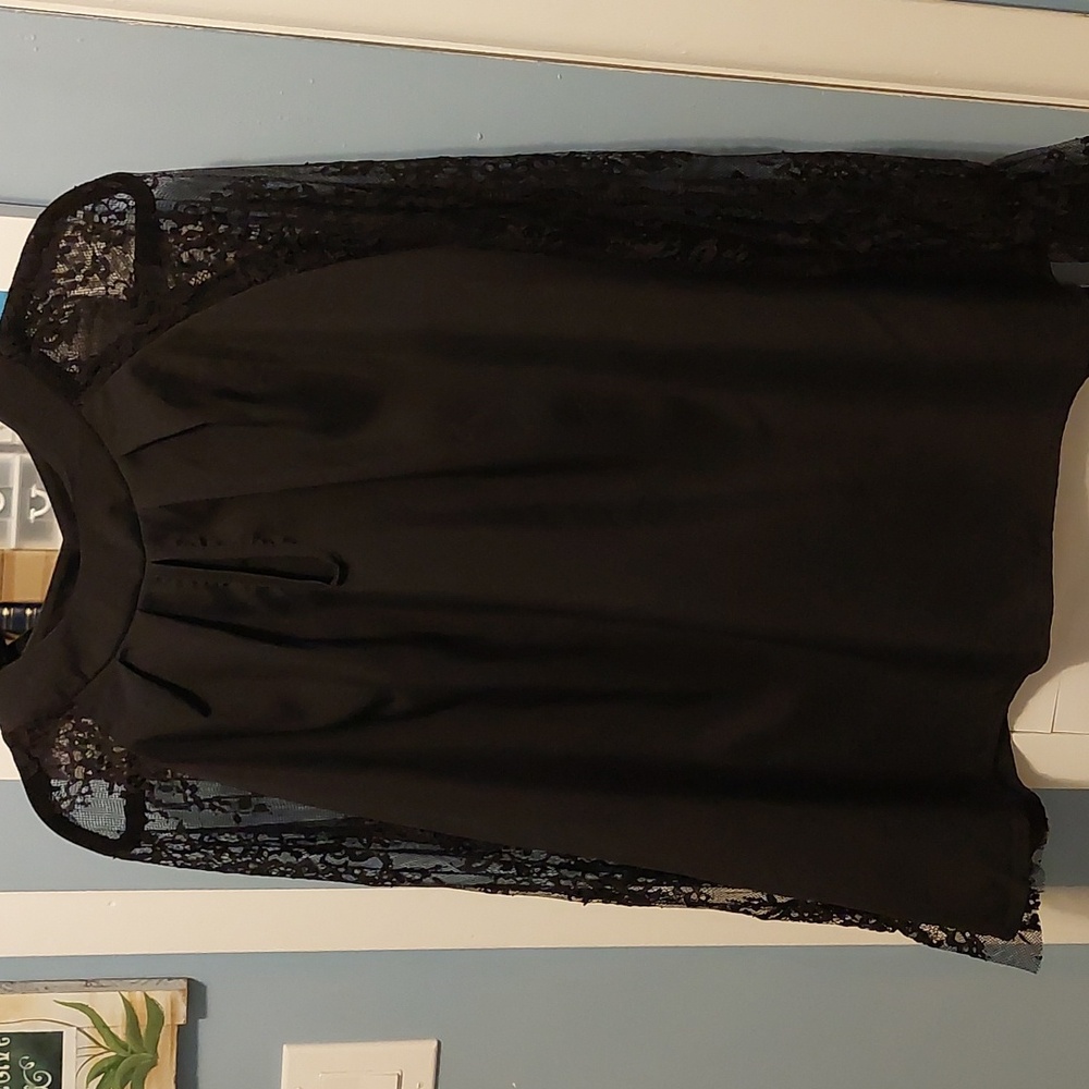 Black Blouse with Long Lace Sleeve 2xl